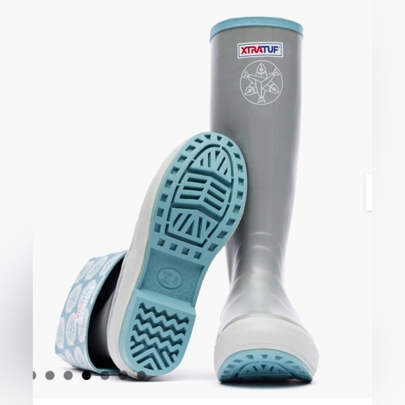 XTRATUF Salmon Sisters 15" Gray Boots - Picture 3 of 13